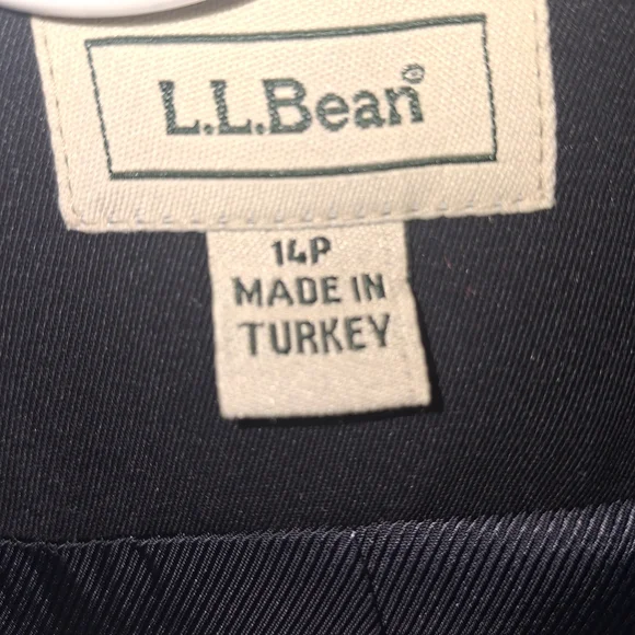 L.L. Bean Dark Blue Women's Blazer with Gold Accents - Picture 2 of 8